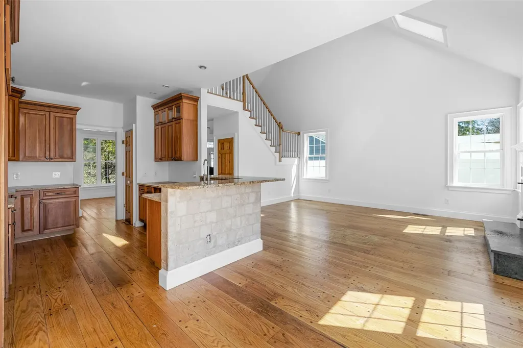 42 Beechwood Avenue Poughkeepsie NY 12603