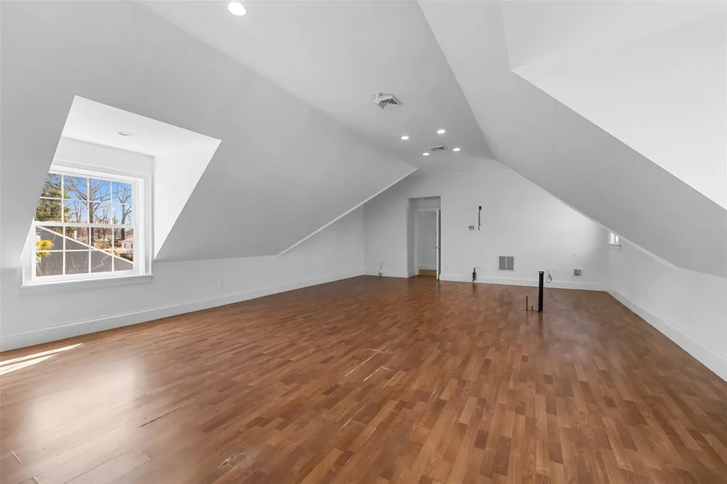 42 Beechwood Avenue Poughkeepsie NY 12603