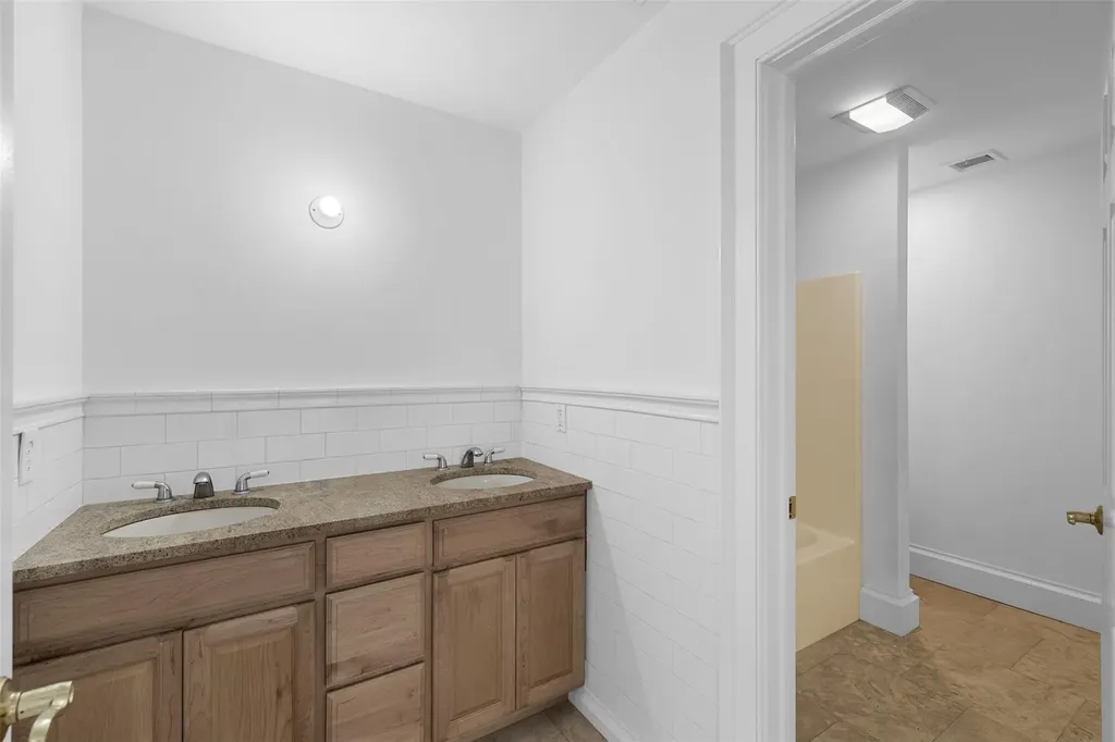42 Beechwood Avenue Poughkeepsie NY 12603