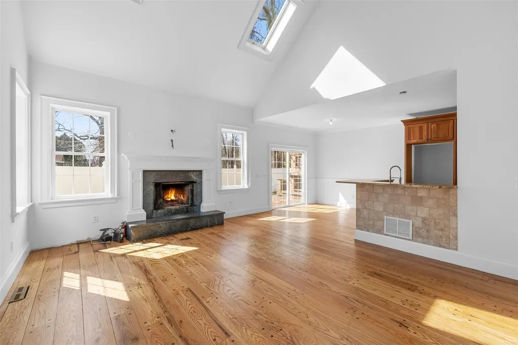 42 Beechwood Avenue Poughkeepsie NY 12603