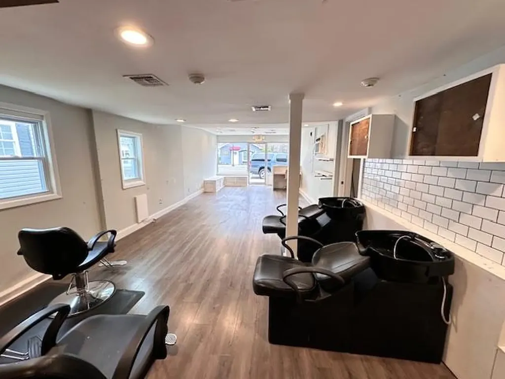 12 + 14 Broadway Rocky Point NY 11778