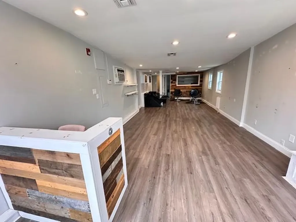 12 + 14 Broadway Rocky Point NY 11778