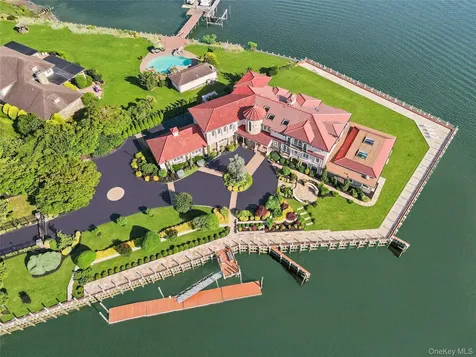 1101 Harbor Road Hewlett NY 11557