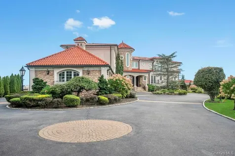 1101 Harbor Road Hewlett NY 11557