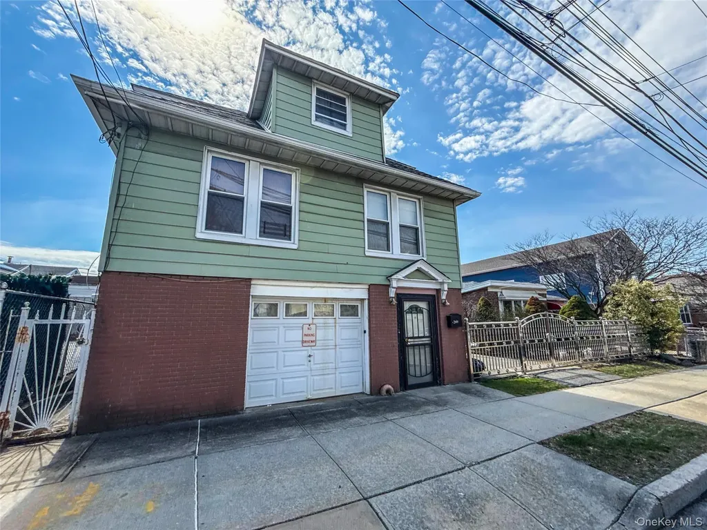 2068 Hermany Avenue Bronx NY 10473