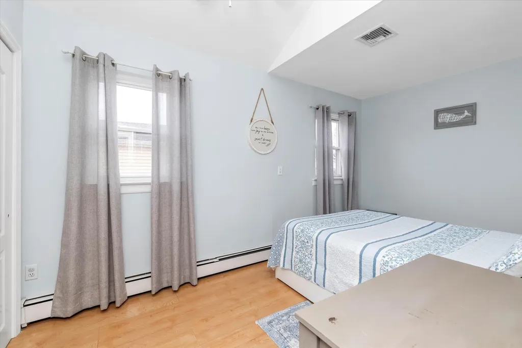 20 Beverly Road Wantagh NY 11793