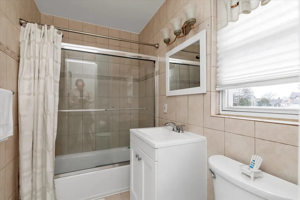 20 Beverly Road Wantagh NY 11793