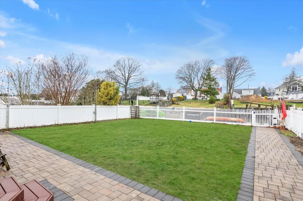 20 Beverly Road Wantagh NY 11793