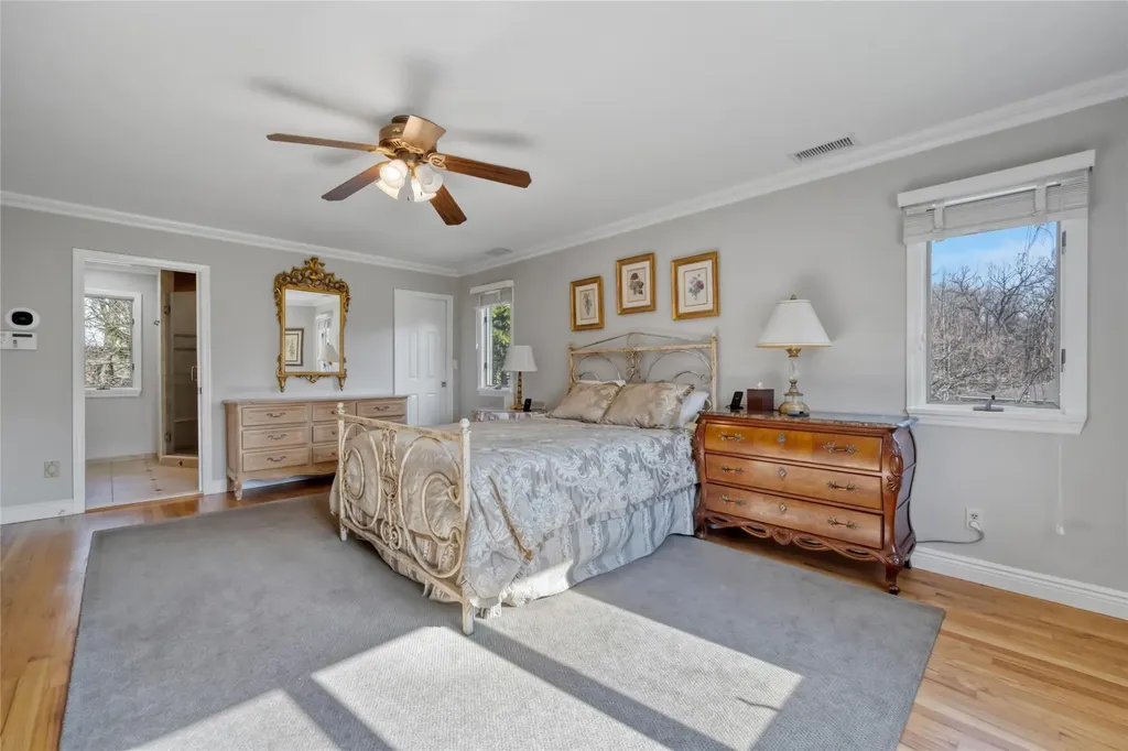131 Barton Road White Plains NY 10605