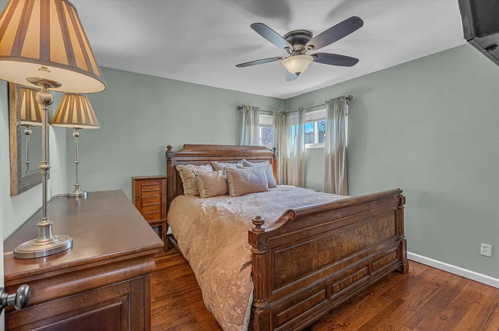 1011 Carll Drive Bay Shore NY 11706
