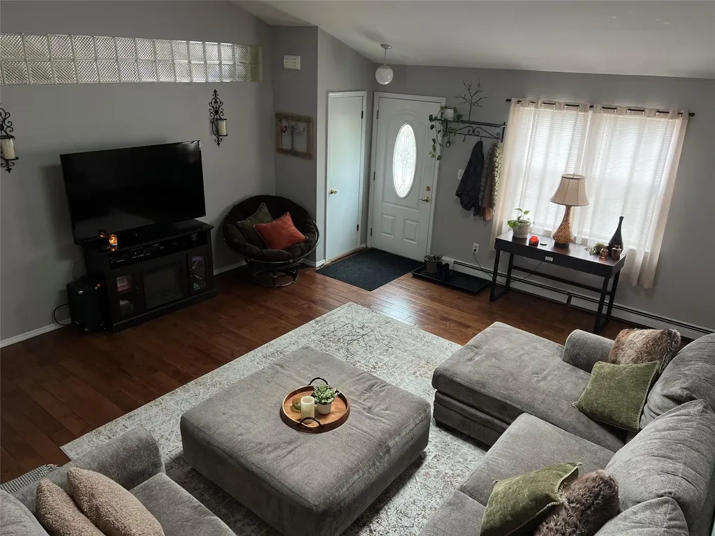 2 Elm Court Fishkill NY 12524