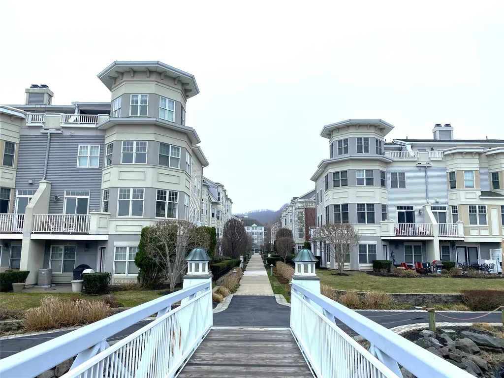 34 Bridge Lane Haverstraw NY 10927