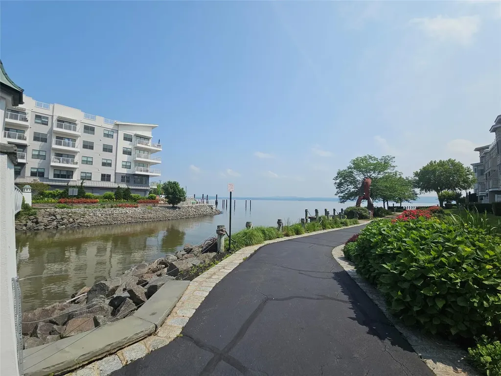 34 Bridge Lane Haverstraw NY 10927