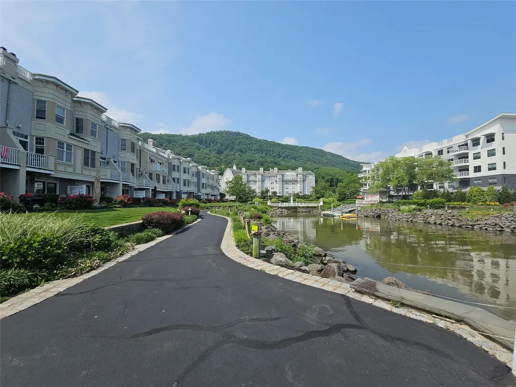 34 Bridge Lane Haverstraw NY 10927