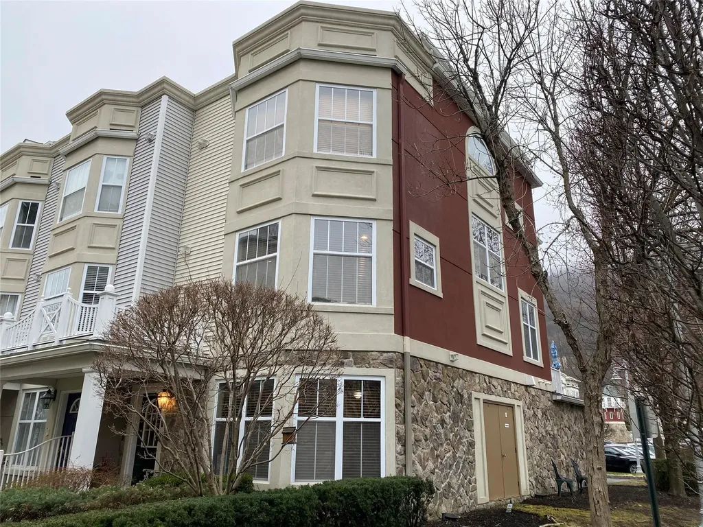 34 Bridge Lane Haverstraw NY 10927