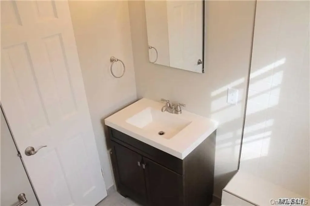 602 E Olive Street Long Beach NY 11561