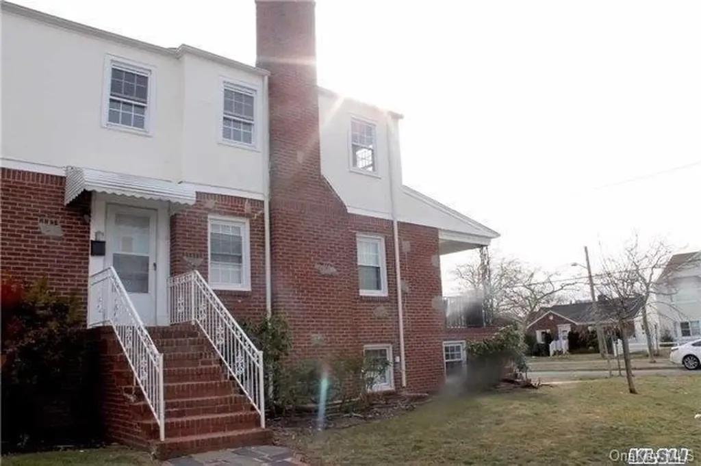 602 E Olive Street Long Beach NY 11561