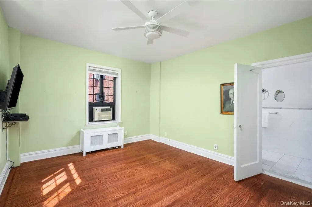 45 Pondfield Road W Bronxville NY 10708