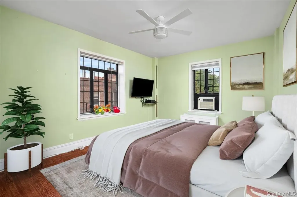 45 Pondfield Road W Bronxville NY 10708