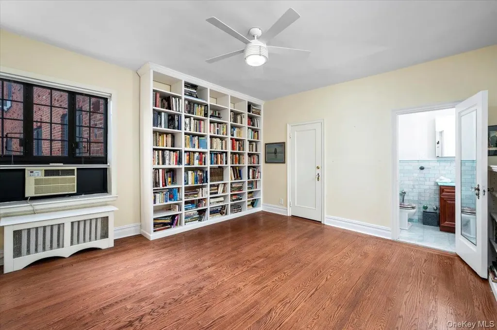 45 Pondfield Road W Bronxville NY 10708
