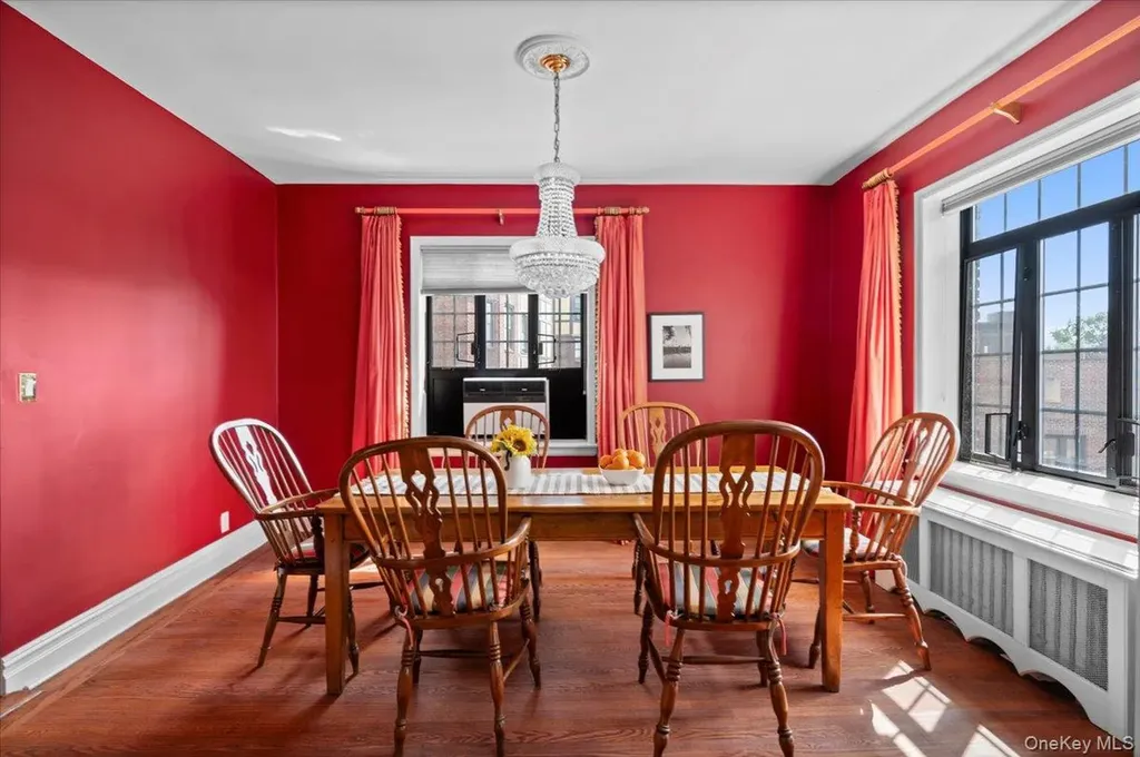 45 Pondfield Road W Bronxville NY 10708