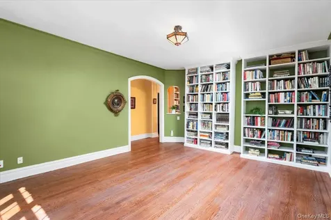 45 Pondfield Road W Bronxville NY 10708