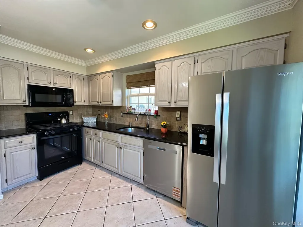 36 Theodore Drive Coram NY 11727