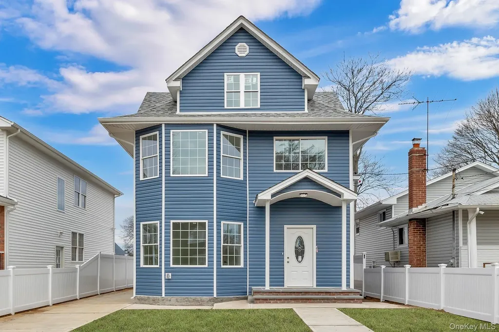 29 Sterling Place Hempstead NY 11550