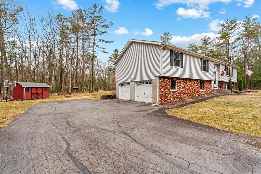 841 County Route 31 Glen Spey NY 12737