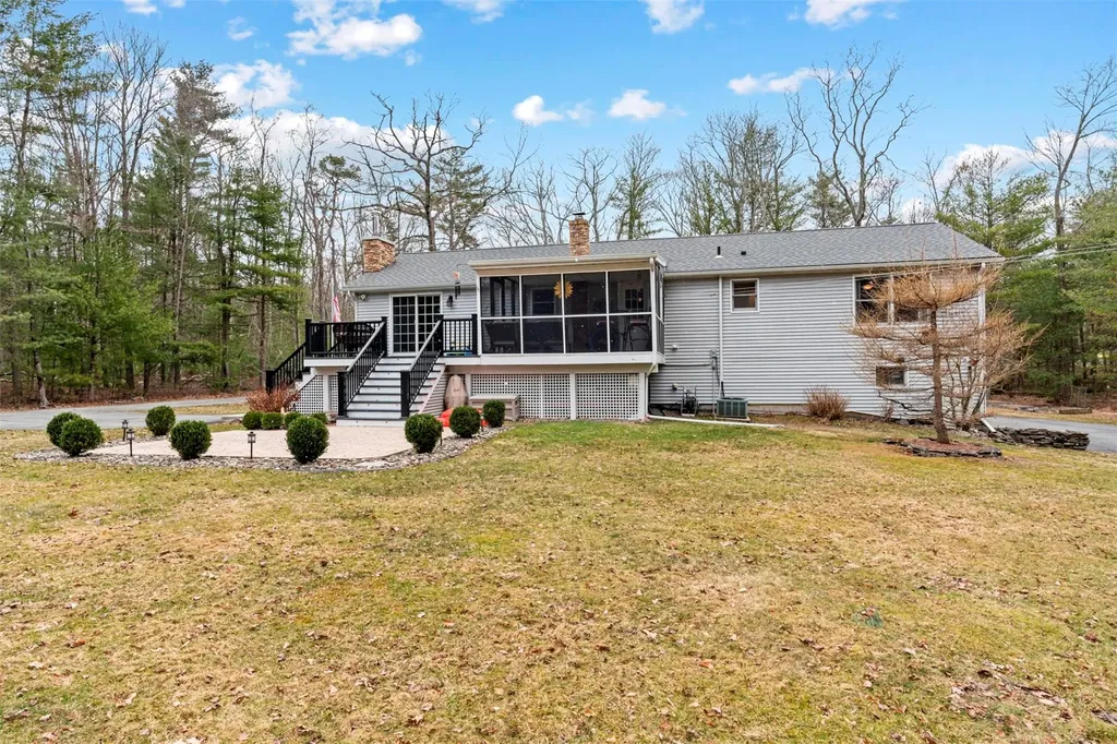 841 County Route 31 Glen Spey NY 12737
