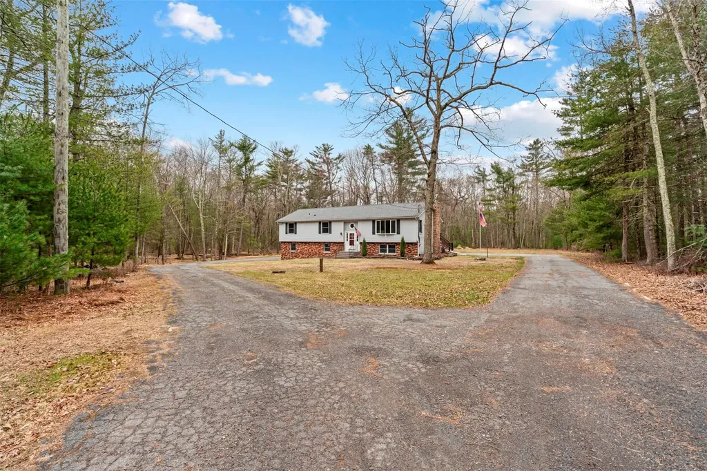 841 County Route 31 Glen Spey NY 12737