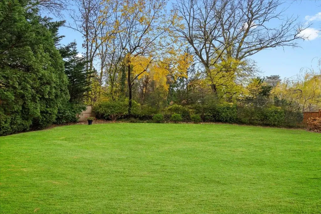 18 Holly Lane Rye NY 10580