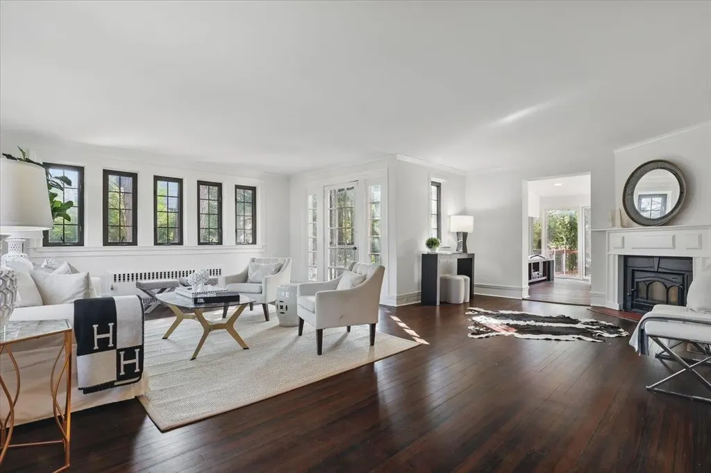 18 Holly Lane Rye NY 10580