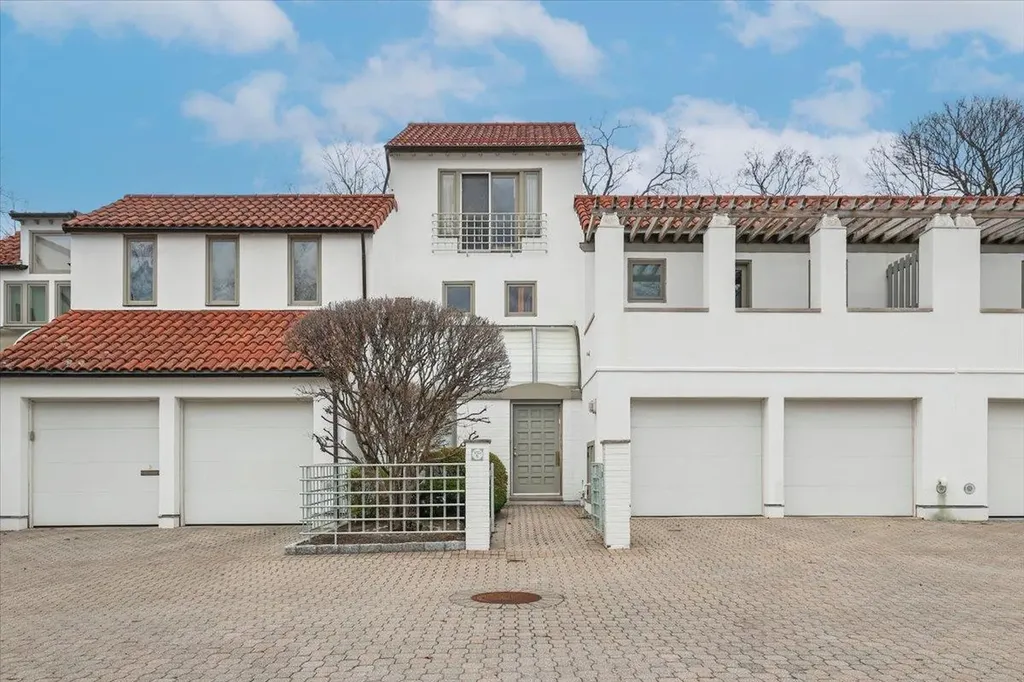 4 Kassel Court Mamaroneck NY 10543