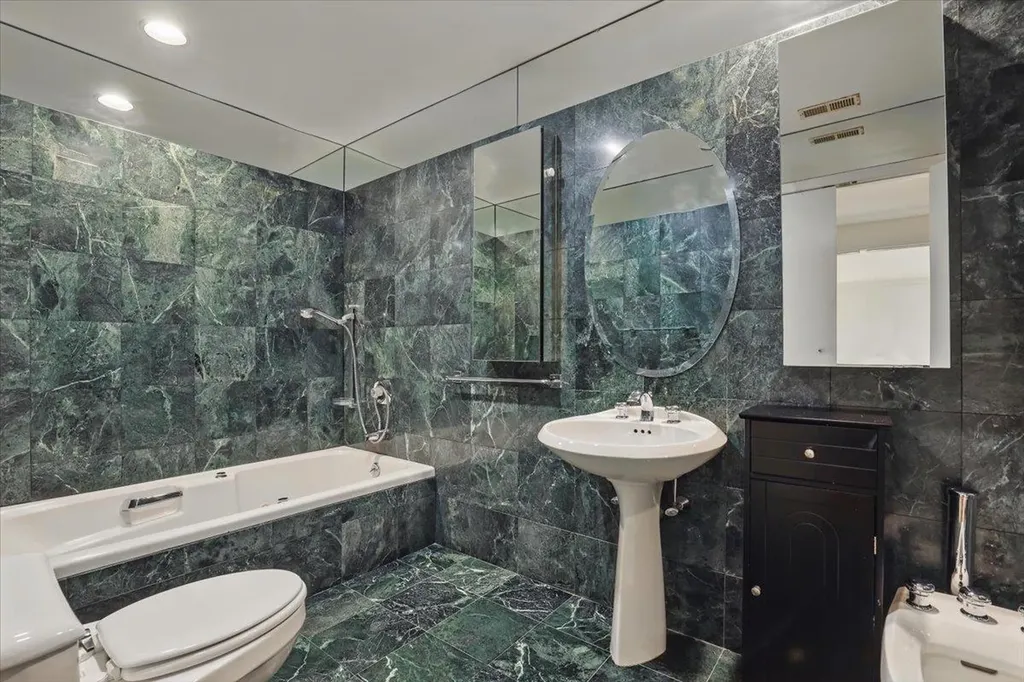 4 Kassel Court Mamaroneck NY 10543