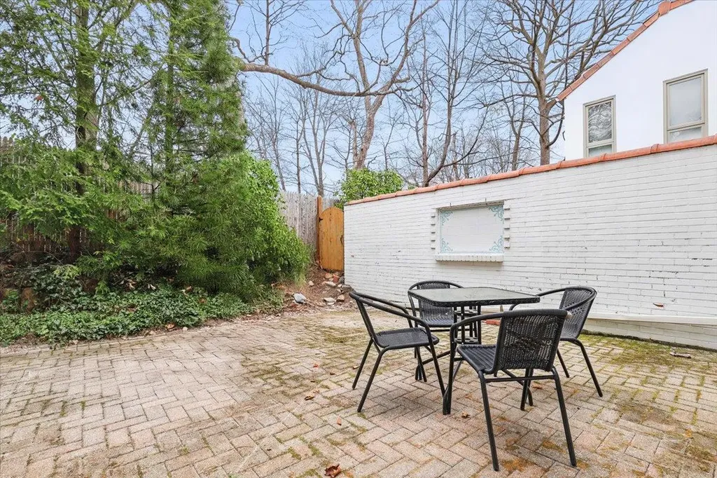 4 Kassel Court Mamaroneck NY 10543