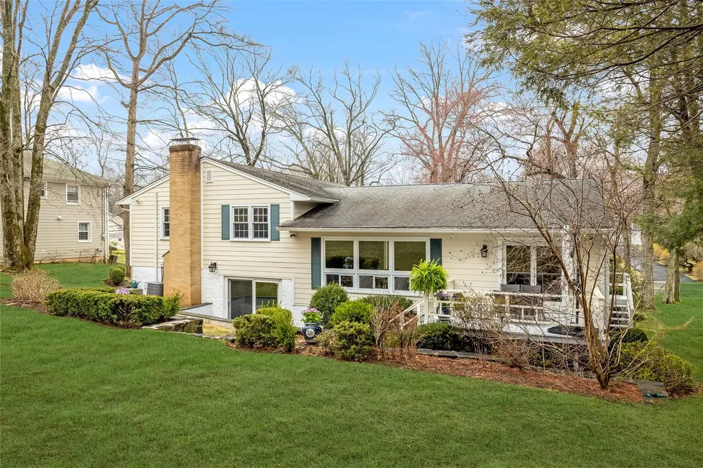 21 Hammond Road Rye NY 10580