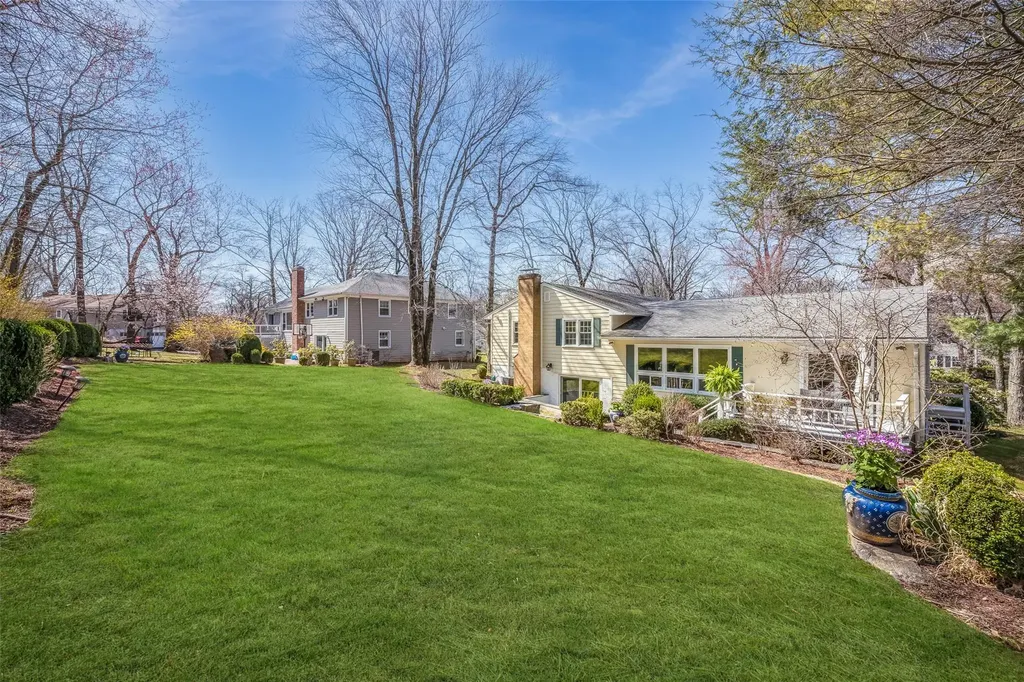 21 Hammond Road Rye NY 10580
