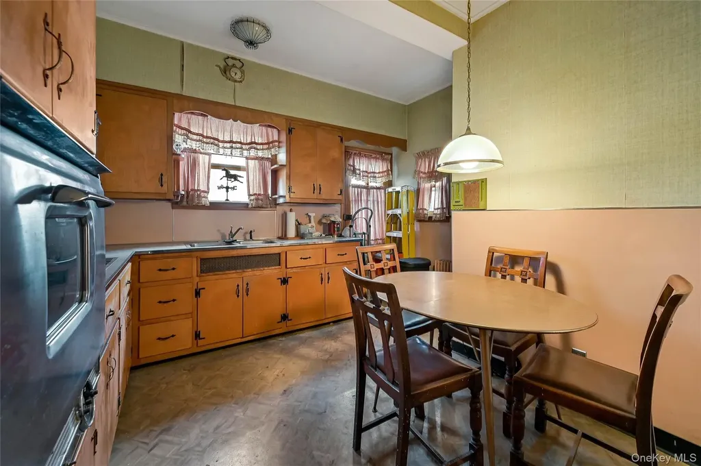 218 Griffing Avenue Riverhead NY 11901
