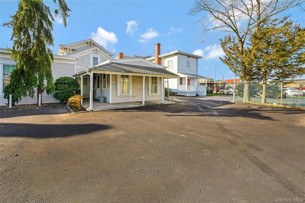 218 Griffing Avenue Riverhead NY 11901