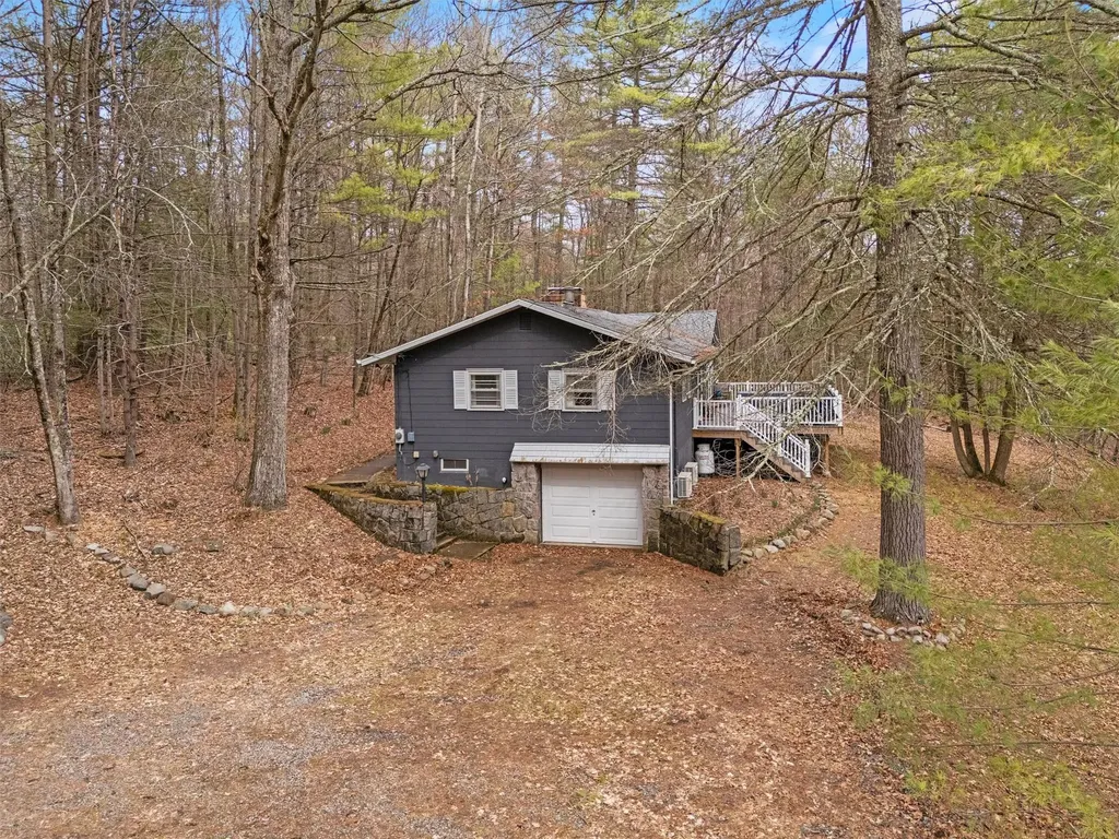 30 Cherry Lane Kerhonkson NY 12446