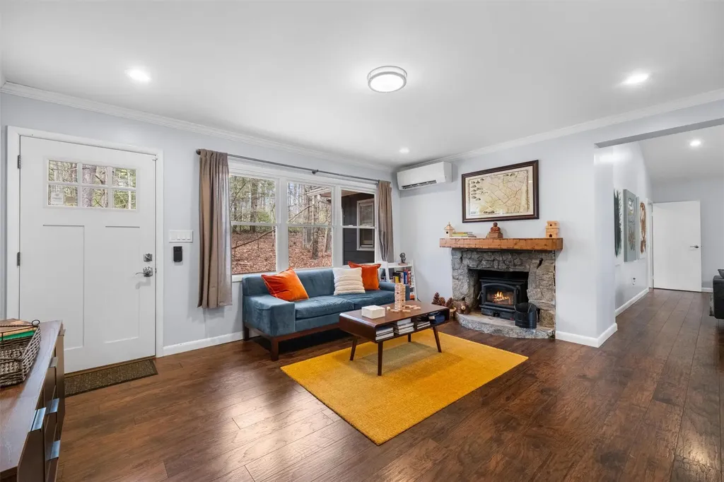 30 Cherry Lane Kerhonkson NY 12446