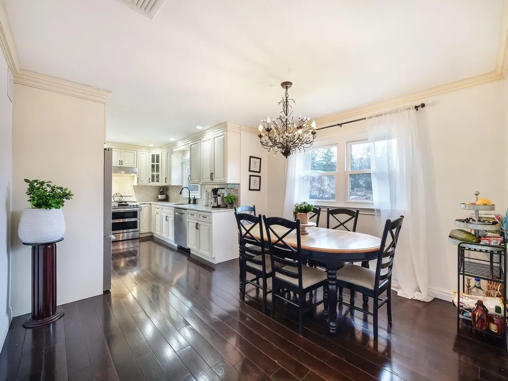 19 Orchard Court Spring Valley NY 10977