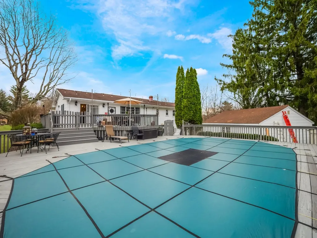 19 Orchard Court Spring Valley NY 10977