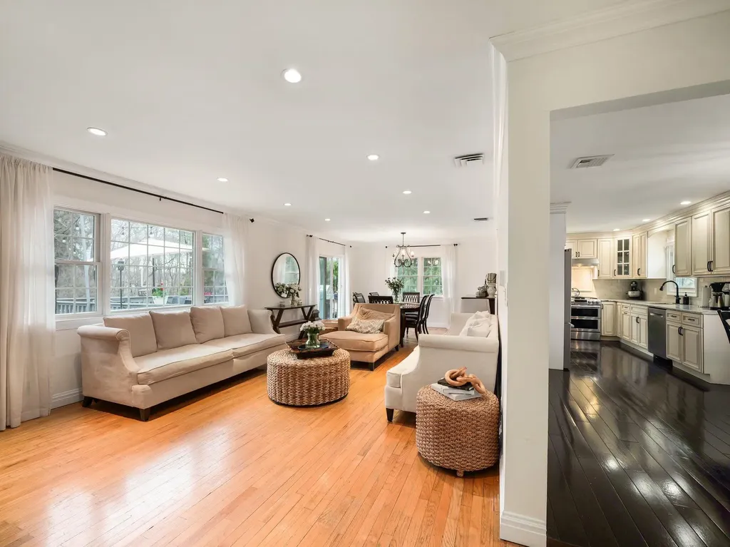 19 Orchard Court Spring Valley NY 10977