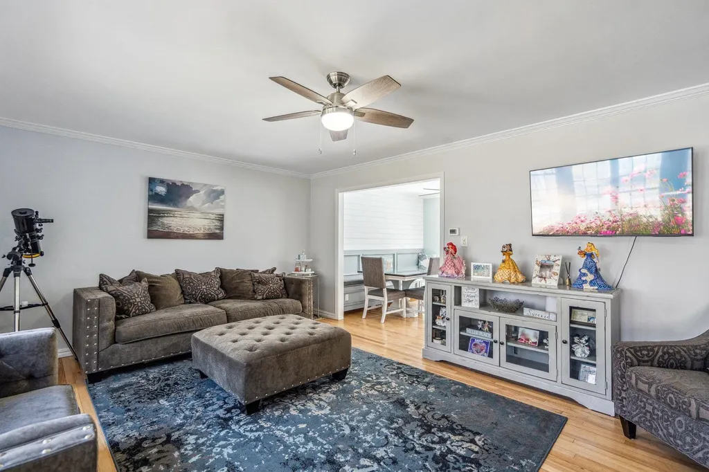 14 Victory Knoll Path Miller Place NY 11764