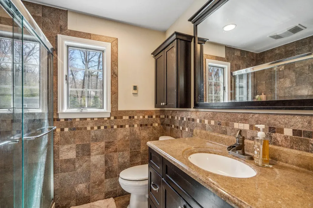 14 Victory Knoll Path Miller Place NY 11764