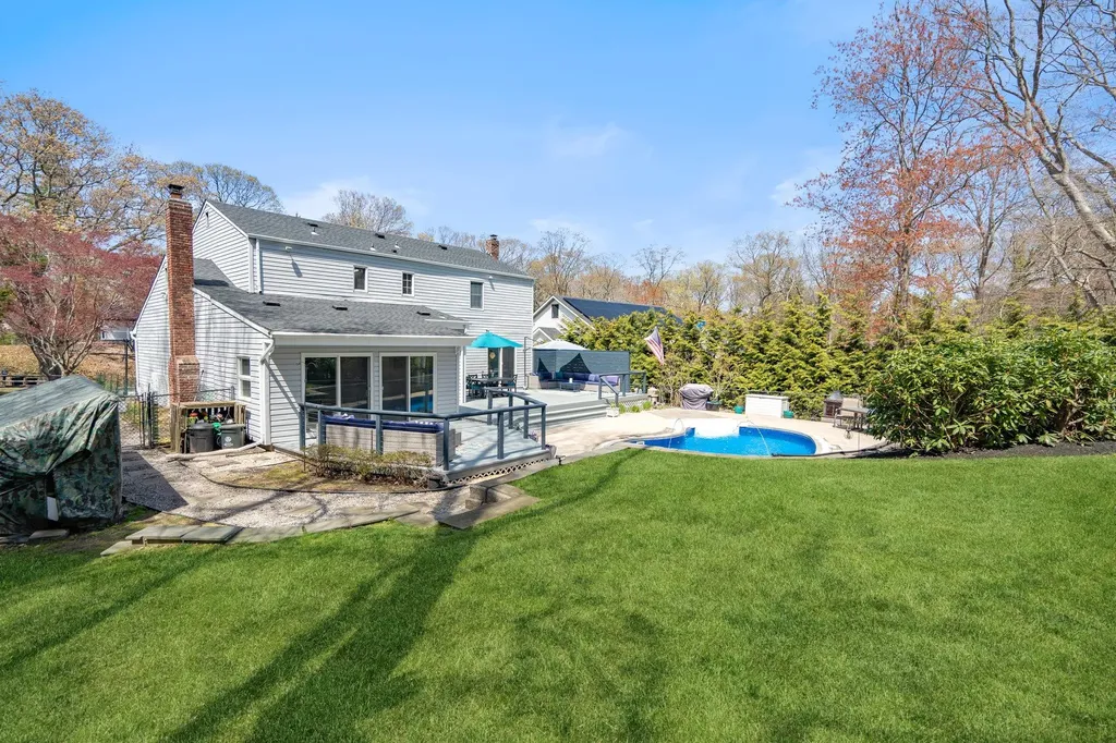 14 Victory Knoll Path Miller Place NY 11764