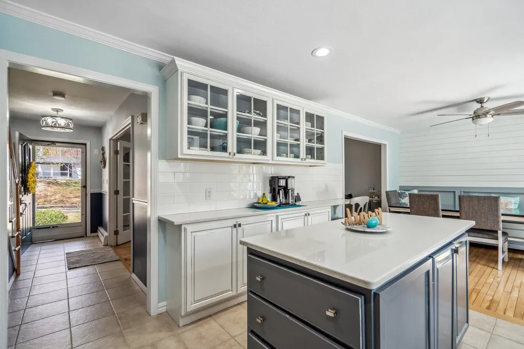 14 Victory Knoll Path Miller Place NY 11764