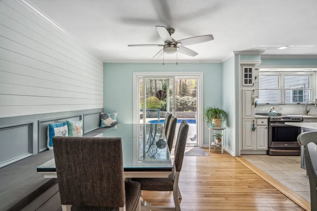 14 Victory Knoll Path Miller Place NY 11764